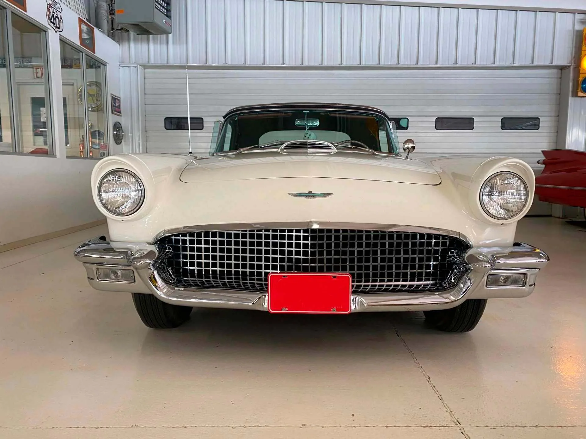 1957 Ford Thunderbird